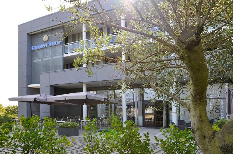 波尔尼克金郁金香套房公寓式酒店 外观 照片
